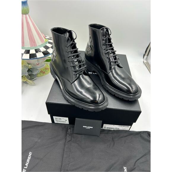 Men\'s Saint Laurent combat boots size 42 made in Italy NWT